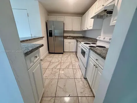 10393 N Kendall Drive Miami FL 33176