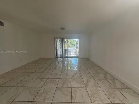 10393 N Kendall Drive Miami FL 33176