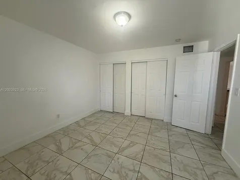 10393 N Kendall Drive Miami FL 33176