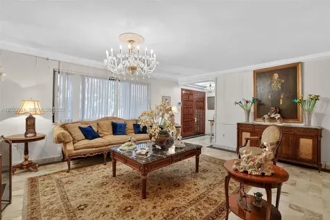 8461 SW 68th St Road Miami FL 33143