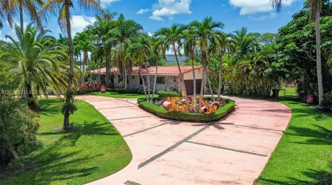 8461 SW 68th St Road Miami FL 33143