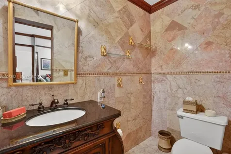 8461 SW 68th St Road Miami FL 33143