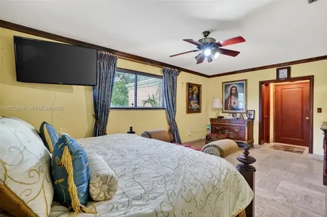 8461 SW 68th St Road Miami FL 33143