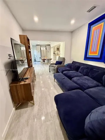 3280 SW 16th Terrace Miami FL 33145