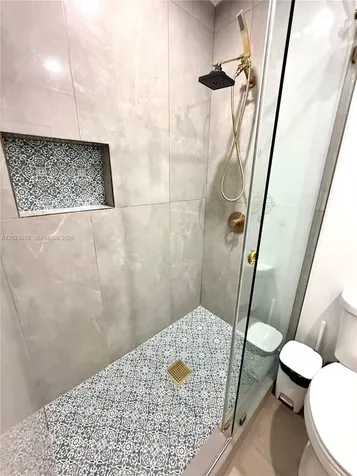 3280 SW 16th Terrace Miami FL 33145