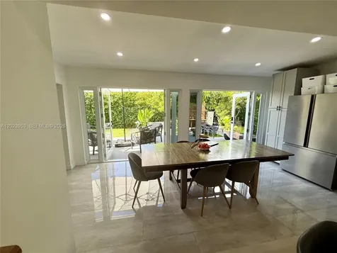 3280 SW 16th Terrace Miami FL 33145