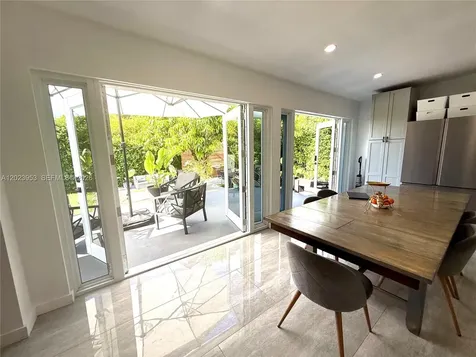 3280 SW 16th Terrace Miami FL 33145