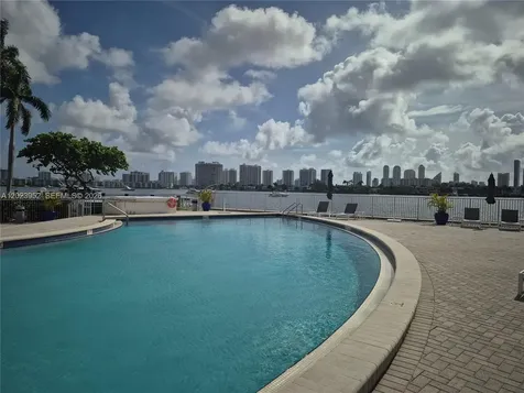 16565 NE 26th Avenue North Miami Beach FL 33160