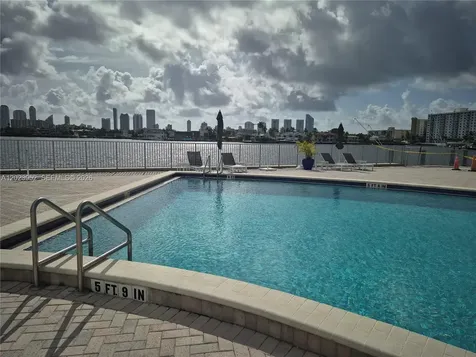 16565 NE 26th Avenue North Miami Beach FL 33160