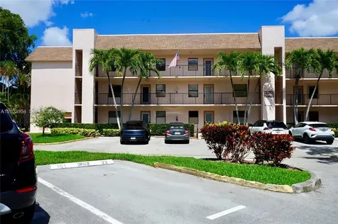 10405 Sunrise Lakes Boulevard Sunrise FL 33322