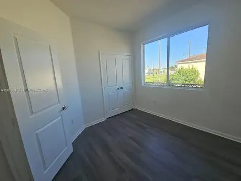 2944 NW 180th Street Miami Gardens FL 33056