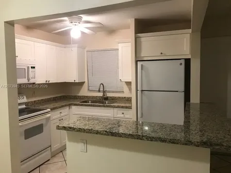 7910 Taft Street Pembroke Pines FL 33024
