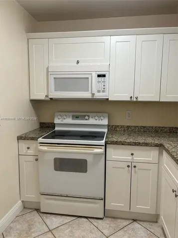 7910 Taft Street Pembroke Pines FL 33024
