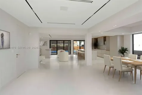 330 SW 19th Road Miami FL 33129