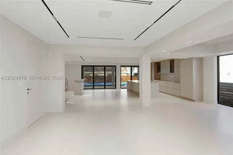330 SW 19th Road Miami FL 33129