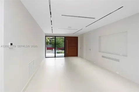 330 SW 19th Road Miami FL 33129