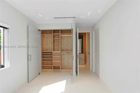 330 SW 19th Road Miami FL 33129