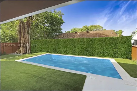 330 SW 19th Road Miami FL 33129