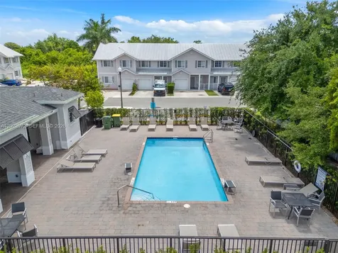 914 SE 18th Street Homestead FL 33034