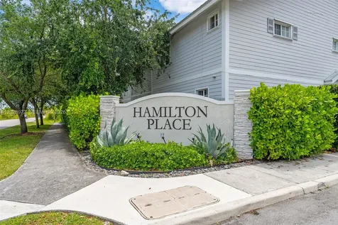 914 SE 18th Street Homestead FL 33034