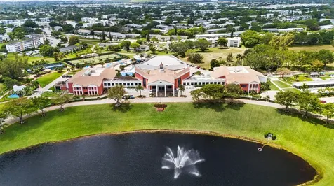17 Lyndhurst Deerfield Beach FL 33442