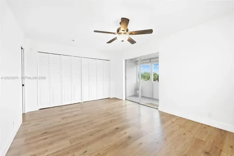 17 Lyndhurst Deerfield Beach FL 33442