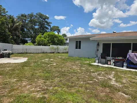 1524 NW 12th Terrace Fort Lauderdale FL 33311