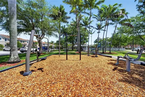 1068 SE 24th Avenue Homestead FL 33035