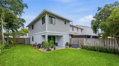 201 NW 106th Terrace Pembroke Pines FL 33026