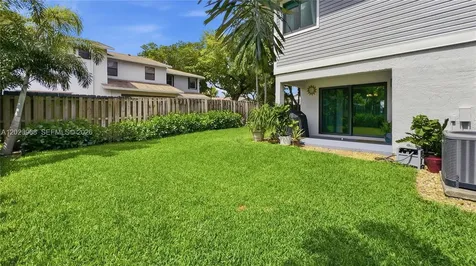 201 NW 106th Terrace Pembroke Pines FL 33026