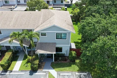 201 NW 106th Terrace Pembroke Pines FL 33026
