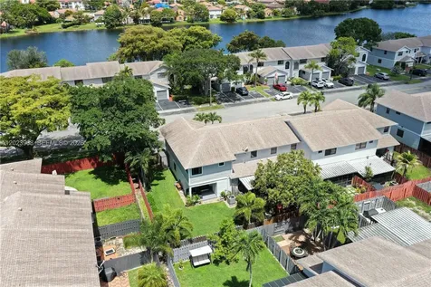 201 NW 106th Terrace Pembroke Pines FL 33026