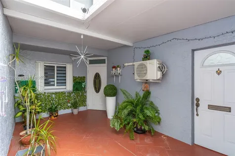 3770 W 8th Lane Hialeah FL 33012