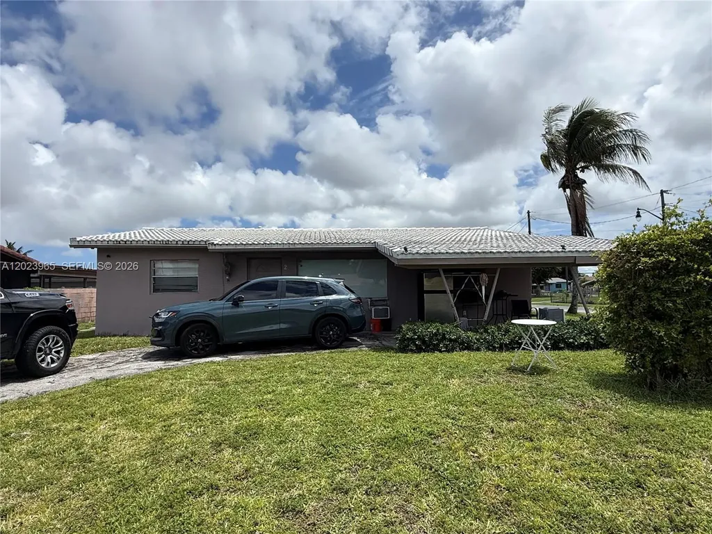 2490 NW 12th Court Pompano Beach FL 33069