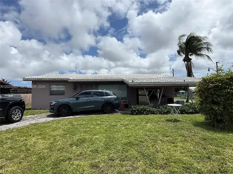 2490 NW 12th Court Pompano Beach FL 33069