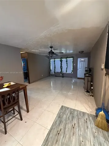 2490 NW 12th Court Pompano Beach FL 33069