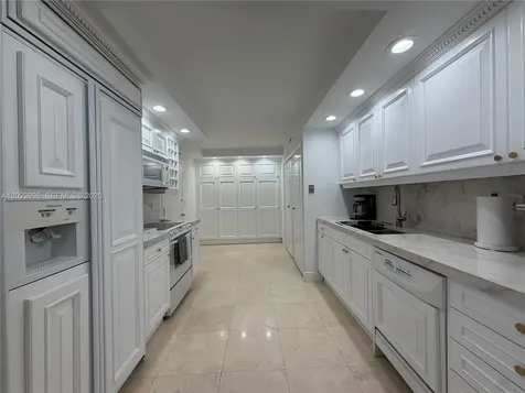 1111 Crandon Boulevard Key Biscayne FL 33149
