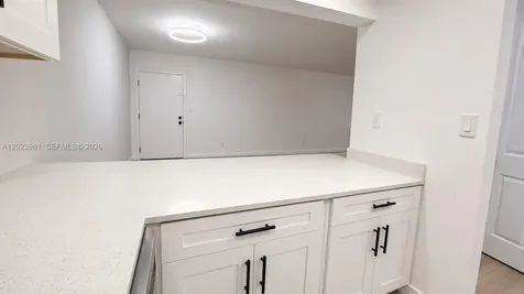 5845 Washington Street Hollywood FL 33023