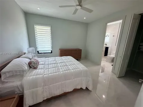 8410 SW 65 Avenue South Miami FL 33143