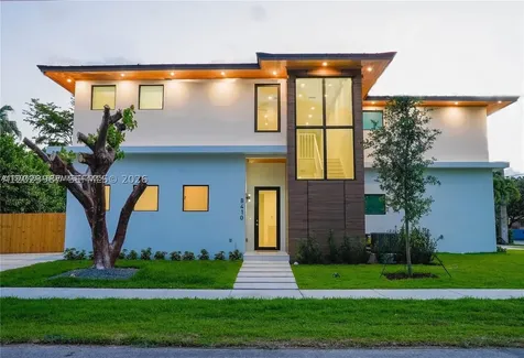 8410 SW 65 Avenue South Miami FL 33143