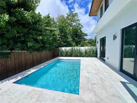8410 SW 65 Avenue South Miami FL 33143