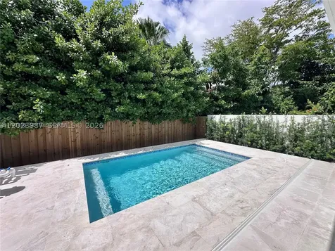 8410 SW 65 Avenue South Miami FL 33143