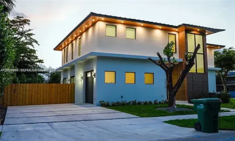 8410 SW 65 Avenue South Miami FL 33143
