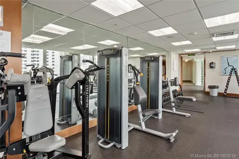 31 SE 5th Street Miami FL 33131