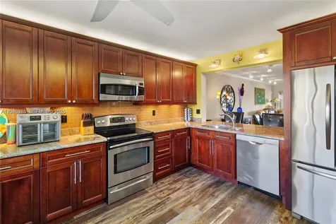 5519 Fairway Park Drive Boynton Beach FL 33437