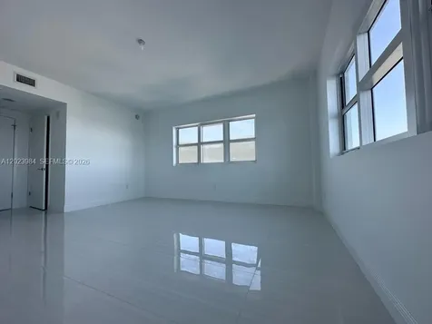 2650 Lake Shore Drive Riviera Beach FL 33404