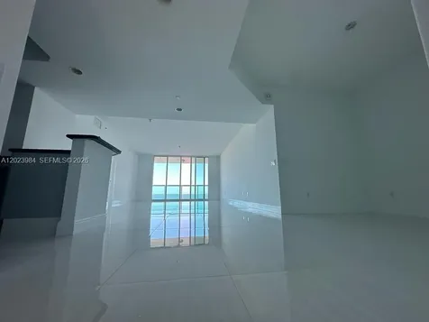 2650 Lake Shore Drive Riviera Beach FL 33404