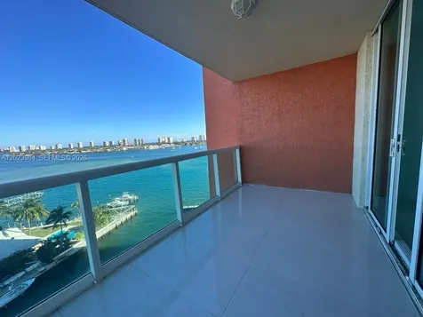 2650 Lake Shore Drive Riviera Beach FL 33404