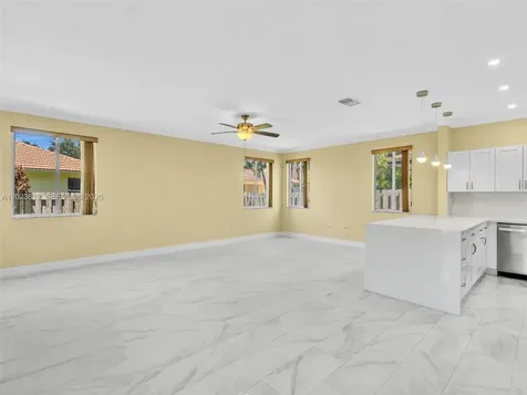 2864 SW 138th Path Miami FL 33175
