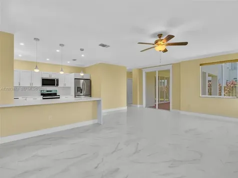 2864 SW 138th Path Miami FL 33175